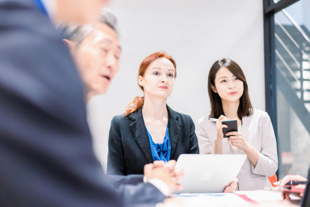 海外マーケティング支援企業を選ぶ4つの手順